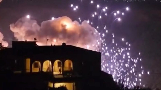 תקיפות בדרום לבנון (צילום: רשתות ערביות)