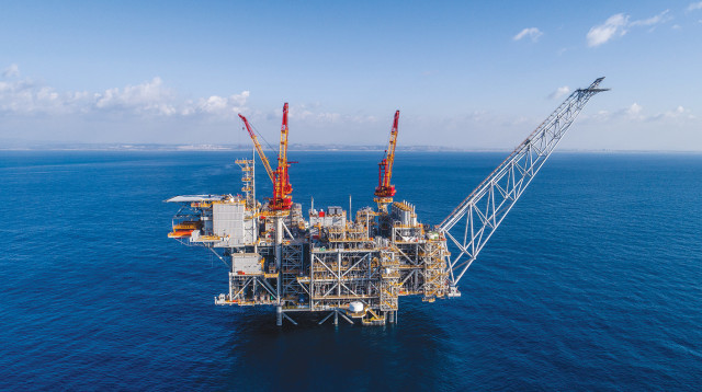 אסדת לוויתן (צילום: אלבטרוס)