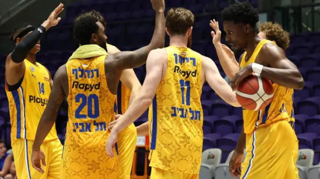 החגיגה הצהובה נמשכה גם במחצית השנייה בזכות יום אדיר מחוץ לקשת (צילום: דני מרון)