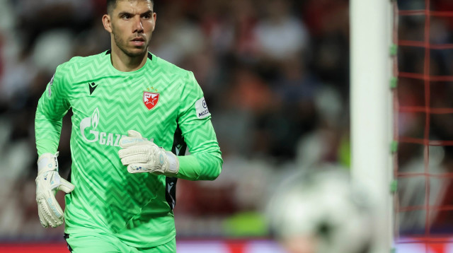 עומרי גלזר שוער הכוכב האדום בלגרד (צילום: GettyImages, Srdjan Stevanovic)