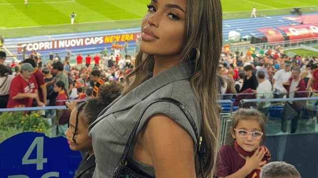 נפרדה ממנו בסטורי (צילום: מסך אינסטגרם)