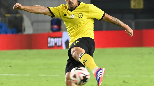 מקסים פלקושצ'נקו מכבי נתניה (צילום: ברני ארדוב)