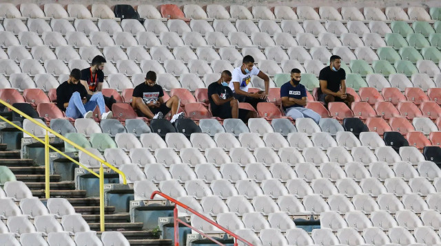 יציעים ריקים באיצטדיון הי"א.באשדוד בזמן המשחק בין מ.ס. אשדוד לבין הפועל רעננה (צילום: לירון מולדובן)