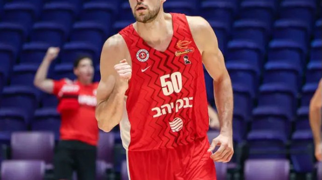 יכולת טובה בשני צידי המגרש. זוסמן (צילום: דני מרון)