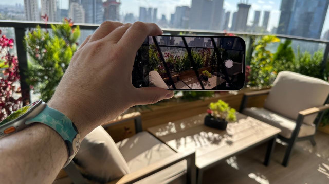 מחיקת אלמנטים בתמונות. מוצלח פחות (צילום: ד"ר איתי גל)