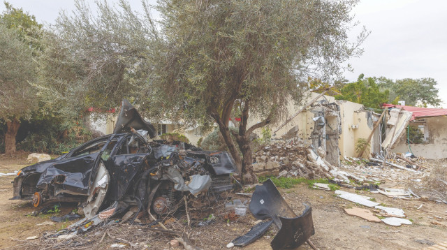 חורבן בקיבוץ נירים (צילום: יוסי אלוני, פלאש 90)