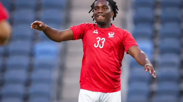 הקשר הבלגי סטפן אומאונגה, בני סכנין (צילום: מאור אלקסלסי)