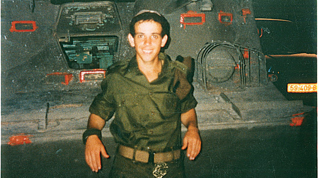 נחשון וקסמן ז"ל, האחים מדברים (צילום: פלאש 90)