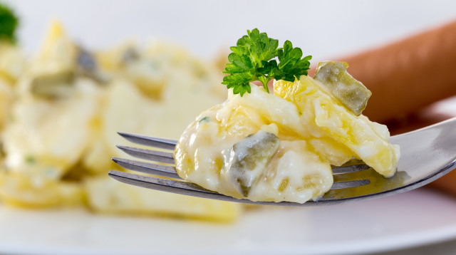 היזהרו מהסלט האהוב (צילום: אינג'אימג')