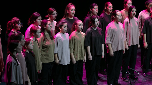 מקהלת נונה (צילום: דוד סקורי)