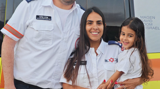 שירן וליטל אלבז (צילום: דוברות מד"א)