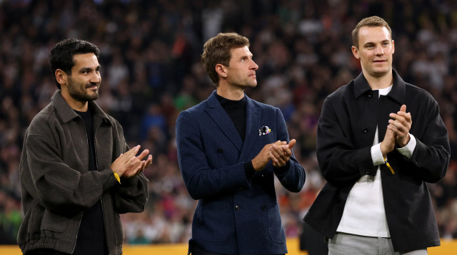 שחקני העבר של נבחרת גרמניה: מנואל נוייר, תומאס מולר, אילקאי גונדואן (צילום: GettyImages, Maja Hitij)