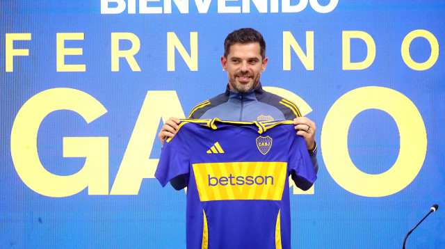 פרננדו גאגו מוצג כמאמן בוקה ג'וניורס (צילום: GettyImages, Marcos Brindicci)