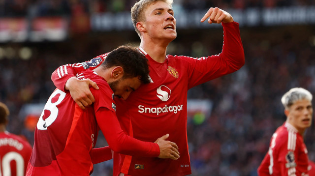 שחקני מנצ'סטר יונייטד, רסמוס הוילונד, ברונו פרננדש (צילום: רויטרס)