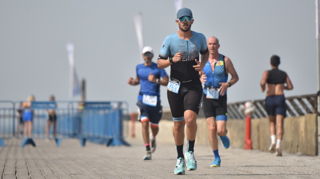 טריאתלון דקטלון תל אביב 2024 (צילום: ערן ירדני)