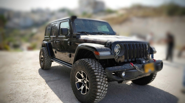 הרכב של ארגון בכרי שנתפס בנצרת (צילום: דוברות המשטרה)