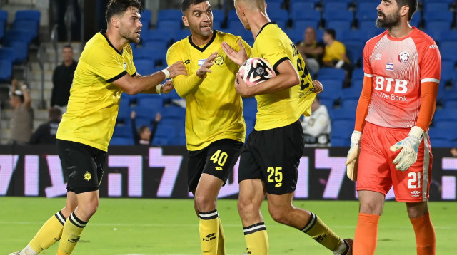 עוביידה חטאב, מכבי נתניה (צילום: ברני ארדוב)