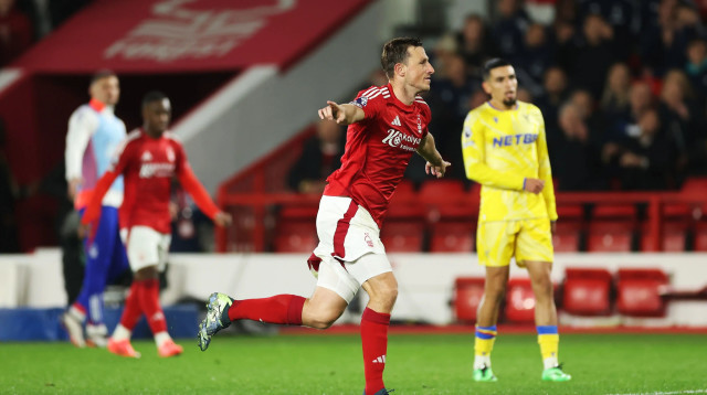 כריס ווד נוטינגהאם פורסט חוגג (צילום: GettyImages)