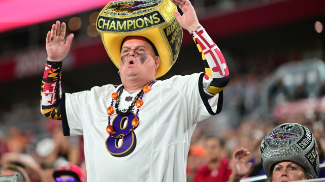 אוהד בולטימור רייבנס (צילום: GettyImages, Julio Aguilar)