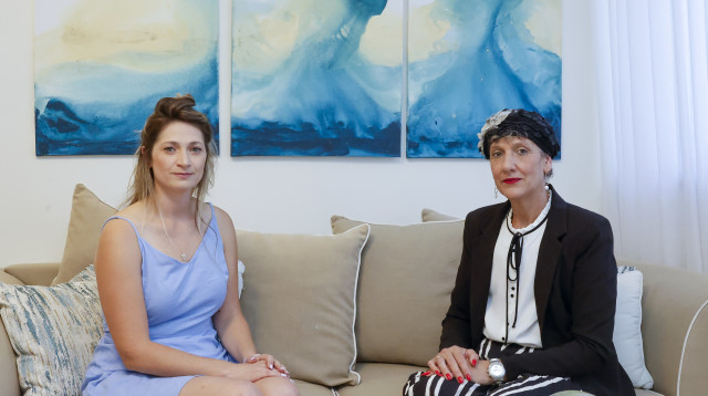 אשירה גרינברג ושולי מועלם־רפאלי (צילום: מרק ישראל סלם)