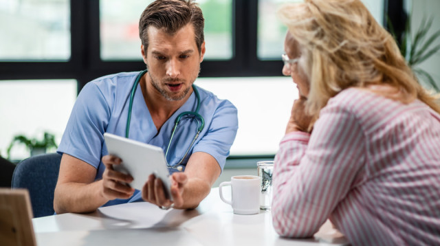 הנחיות חדשות. איתור חולים בסיכון  (צילום: שאטרסטוק)