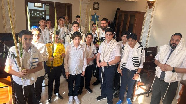 סוכת הקהילה היהודית בבאקו (צילום: באדיבות הקהילה)