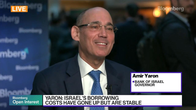 פרופ' אמיר ירון בריאיון לבלומברג (צילום: בלומברג)