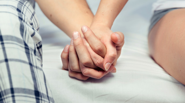 לא יודעת מה לעשות עם השוגר דדי שלה, אילוסטרציה (צילום: אינגאימג')