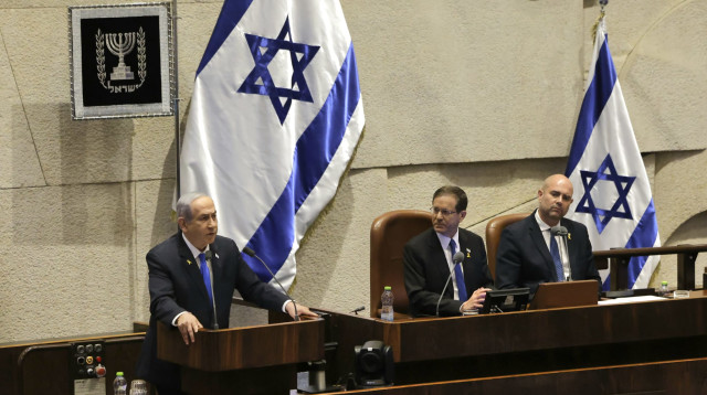 אמיר אוחנה, יצחק הרצוג, בנימין נתניהו (צילום: מארק ישראל סלם)