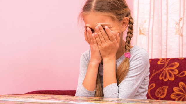 ילדה מפוחדת, אילוסטרציה (צילום: אינג'אימג')