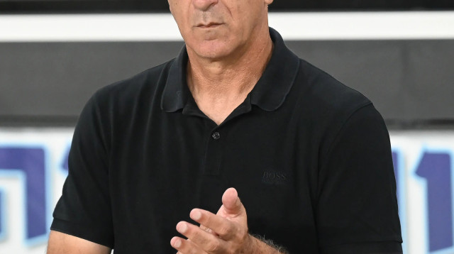 מאמן מכבי נתניה מרקו בלבול (צילום: ברני ארדוב)