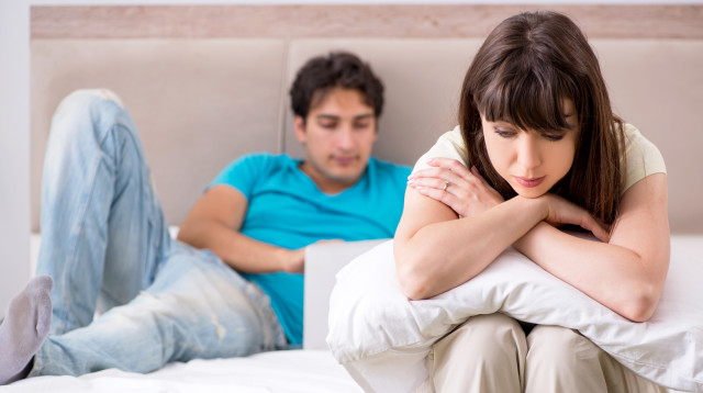 מסתירה מבעלה סוד כבר 30 שנה, אילוסטרציה (צילום: אינגאימג')