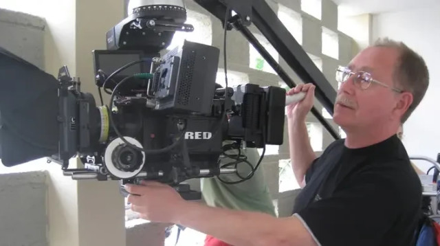 ולנטין בלונוגוב (צילום: צילום מסך, מתוך עמוד הפייסבוק של ולנטין בלונוגוב)