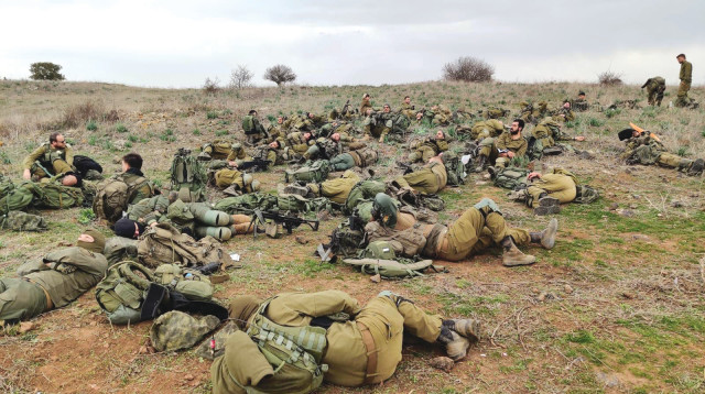 סעדיה. מנוחת הלוחמים  (צילום: באדיבות הפלוגה)