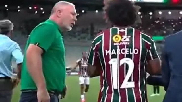 מרסלו מתעמת עם מאמן פלומיננזה (צילום: צילום מסך, ספורט1)