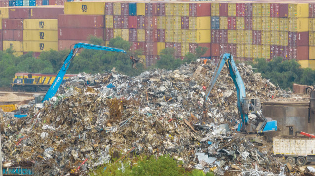 פסולת (צילום: מתניה טאוסיג פלאש 90)