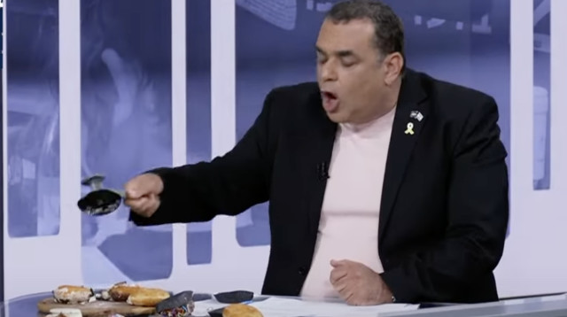 מופע האימים ב-i24 (צילום: צילום מסך, i24)