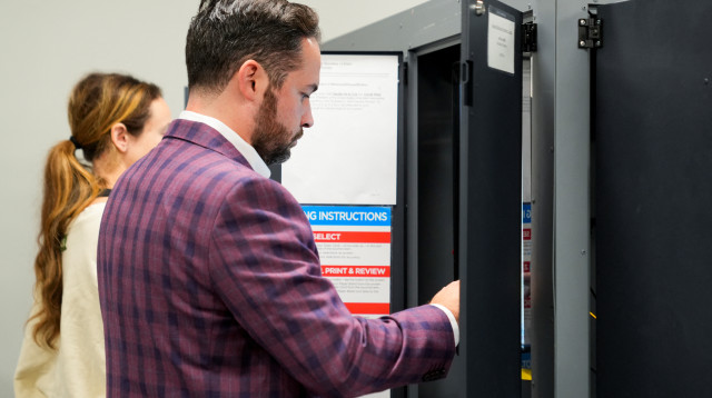 מצביעים בג'ורג'יה, ארה"ב (צילום: רויטרס)