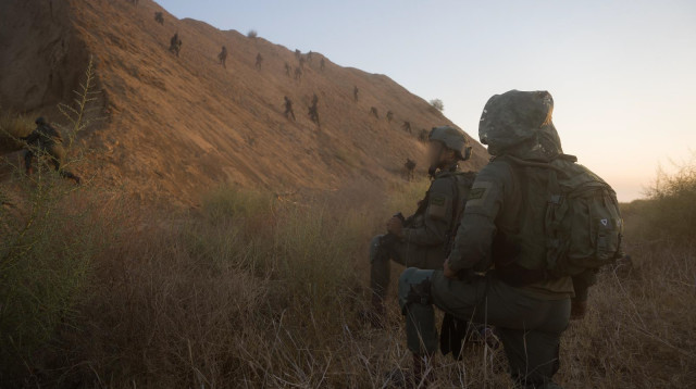 תיעוד מהפעילות ההנדסית במרחב התוואים בדרום הרצועה (צילום: דובר צה"ל)