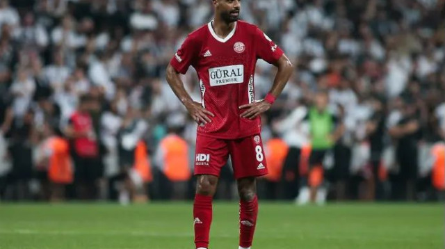 סגן הנשיא הבטיח: "לא נפשוט רגל, נעמוד שוב על הרגליים". ספורי (צילום: GettyImages, Ahmad Mora)