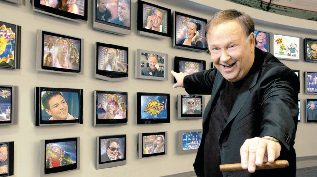 “הטריק בלמתוח אנשים הוא לדאוג שהצופה בבית יהיה שמח". יגאל שילון ז''ל (צילום: יוסי אלוני)