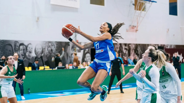 ג'ני סימס שחקנית נבחרת ישראל כדורסל נשים (צילום: אתר רשמי, FIBA.COM)