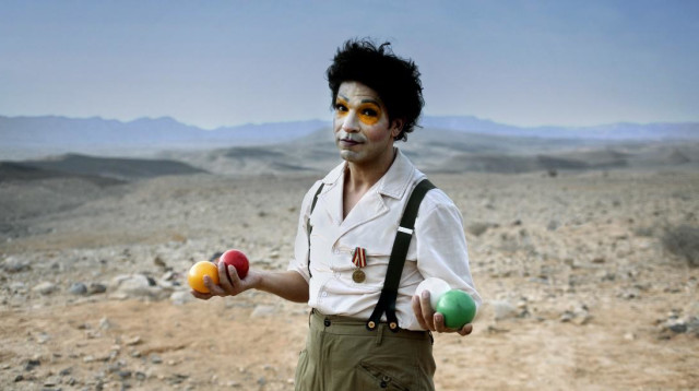 "מופע טוטאל, בכיכובו של רועי אסף, נבחר להתחרות בפסטיבל מאר דל פלטה היוקרתי בארגנטינה (צילום: ורד אדיר)