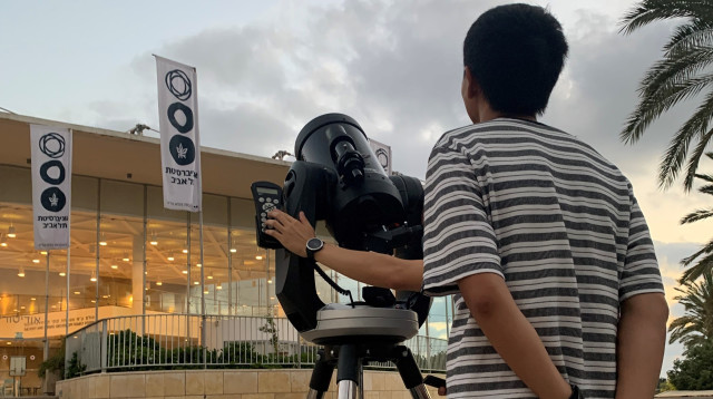 המועדון האסטרונומי של אוניברסיטת תל אביב (צילום: נוי שין)