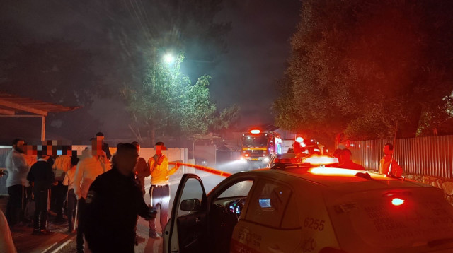 שריפה ביישוב בעמק זבולון (צילום: תיעוד מבצעי מד''א)