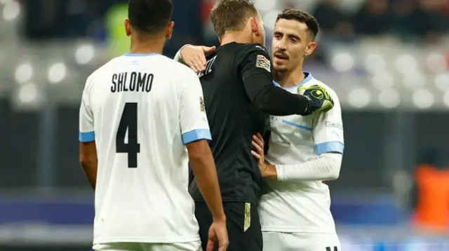 הופעה הירואית. פרץ עם חזיזה בסיום (צילום: רויטרס)