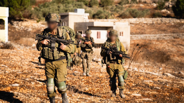 פעילות לוחמי חטיבת גולני בדרום לבנון (צילום: דובר צה"ל)