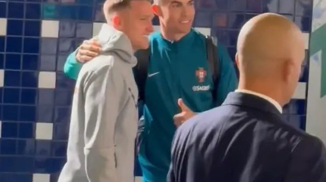 כריסטיאנו רונאלדו עם פיוטר ז'לינסקי (צילום: צילום מסך, מתוך טוויטר)