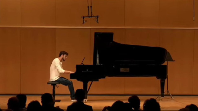 קונצרט יוקדש לזכר אלון אהל וואגם ברגר שנמצאים בשבי החמאס (צילום: יחצ)