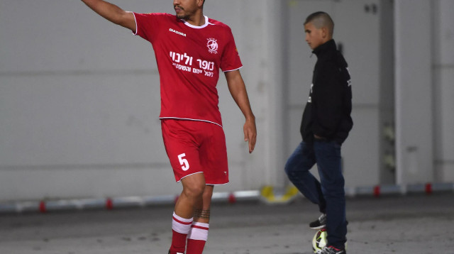 יקיר שינה שחקן בני לוד (צילום: ברני ארדוב)